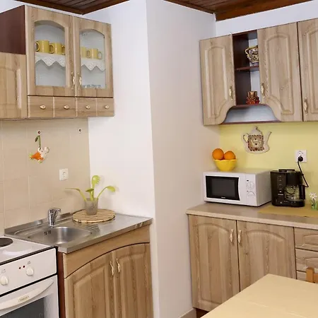& Savonari 3* אורסאץ