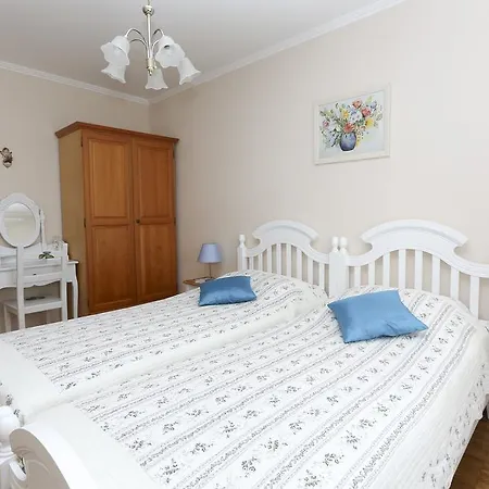 & Savonari בית הארחה 3*