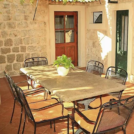 & Savonari Guest house 3*