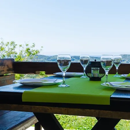 & Savonari Guest house